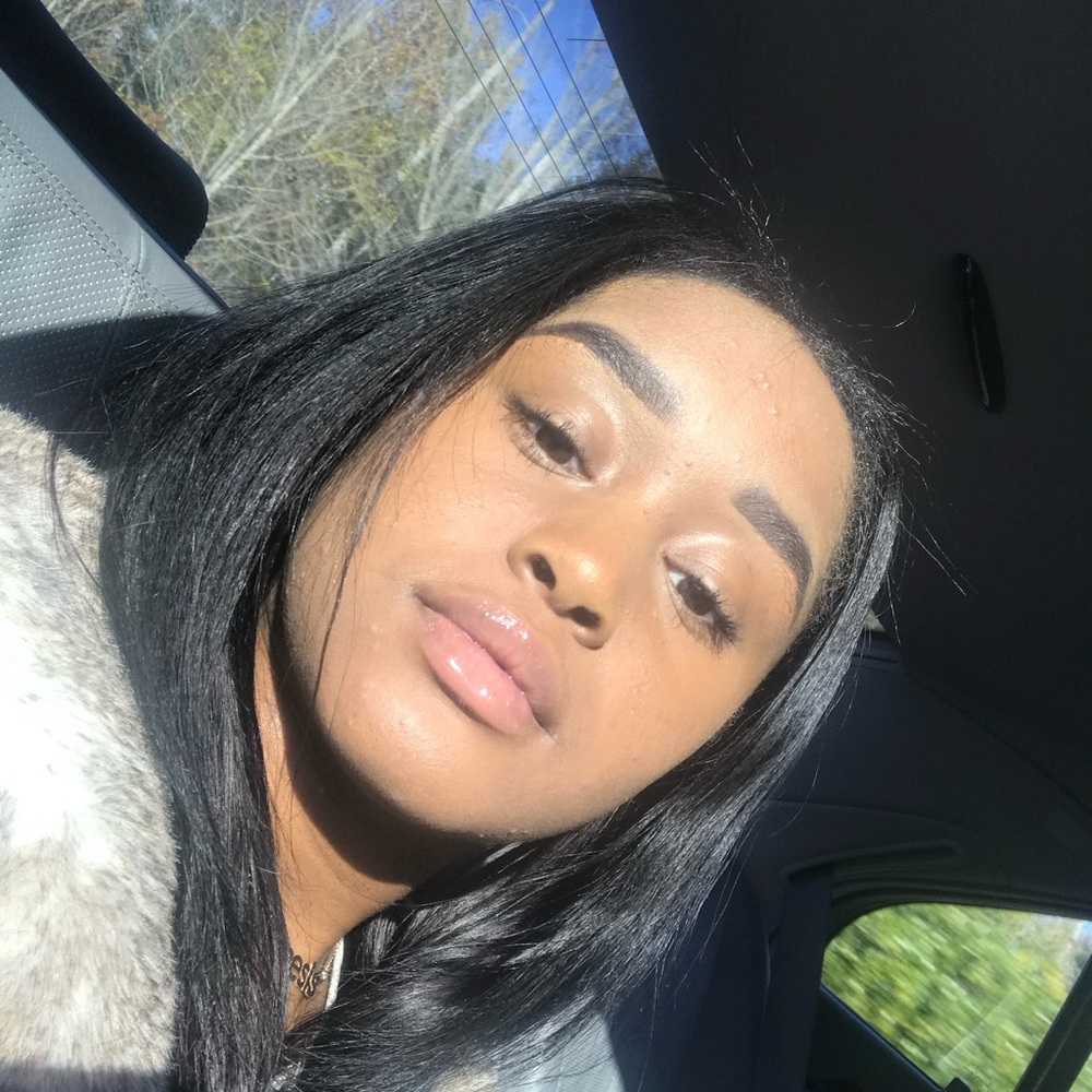 Meet your Posher, Jenesis